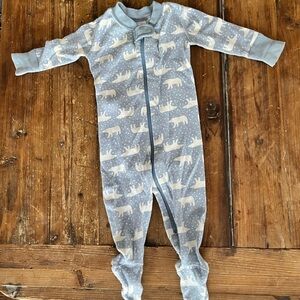 Hanna Anderssen footie zipper